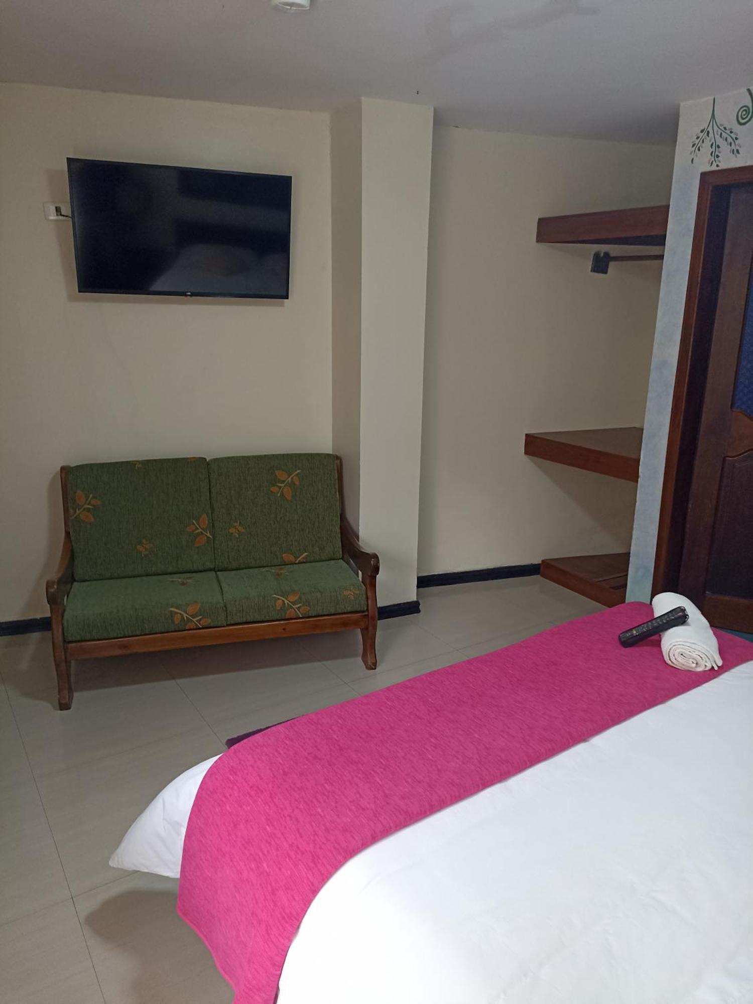 Posada J Banos  Ngoại thất bức ảnh
