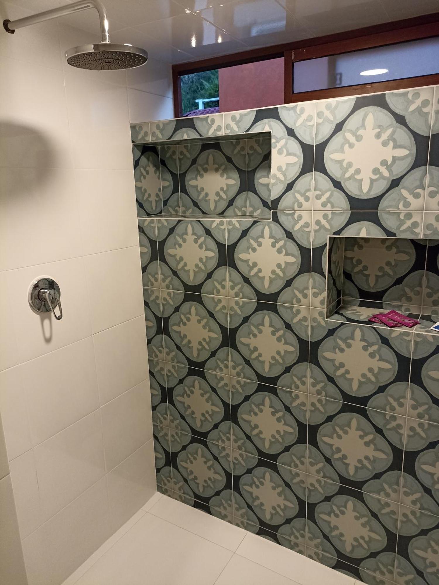 Posada J Banos  Phòng bức ảnh